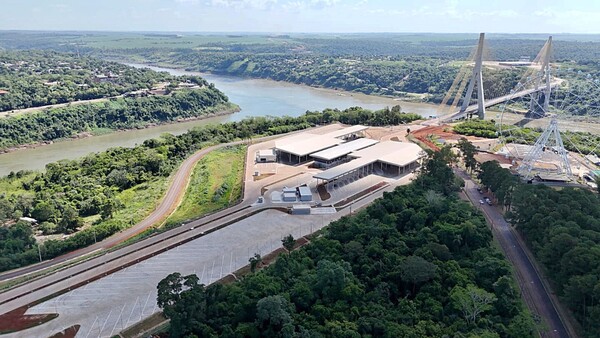 Paso de camiones: Franqueños se manifestaron contra improvisaciones
