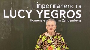 Lucy Yegros da cierre especial a su muestra con lectura de haikus