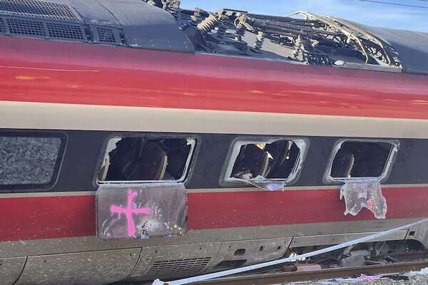 Se elevan a 41 los muertos en el accidente de dos trenes en España - Mundo - ABC Color