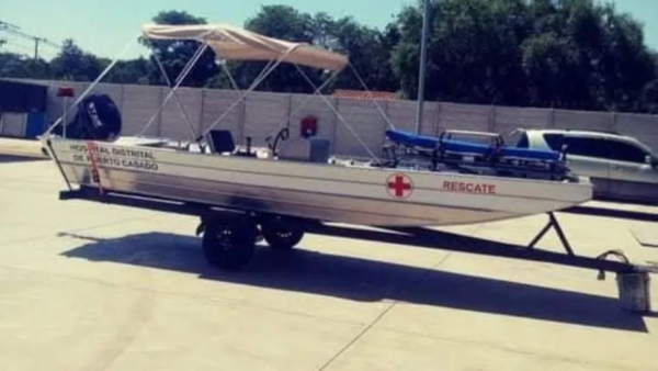 Roban lancha ambulancia de hospital en Puerto Casado