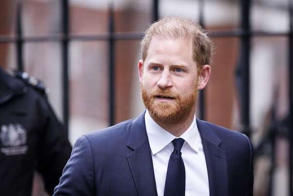 Harry asiste a la segunda jornada del juicio contra el Mail - Gente - ABC Color