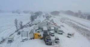 La Nación / Nevada en EE. UU. causó un choque múltiple de 100 vehículos