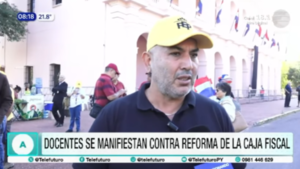 Docentes se movilizan contra reforma de la Caja Fiscal y presentan contrapropuesta
