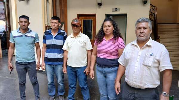 FNC denuncia amedrentamientos y exige recuperar asentamiento en Caazapá - Nacionales - ABC Color