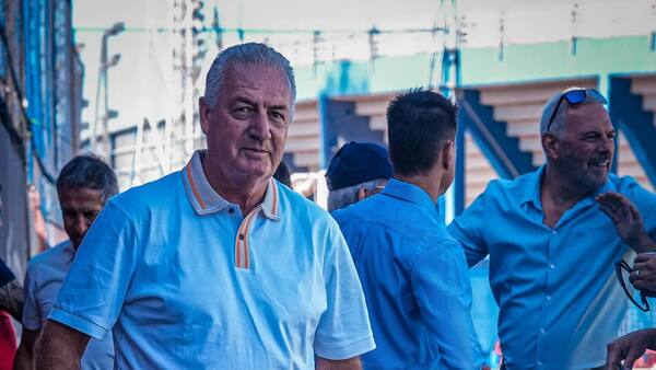 Alfaro visita la práctica de Cerro Porteño