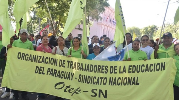 Gremios docentes presentan plan alternativo jubilatorio