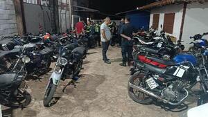 Retiran motos solo con casco y caño de escape