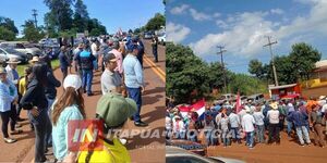 POBLADORES DE TOMÁS ROMERO PEREIRA SE MOVILIZAN EN CRUCE AYALA