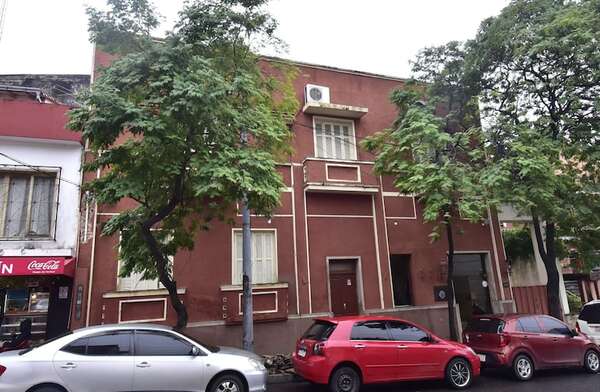 RUN: ¿es legal que una inmobiliaria o concesionaria imponga su escribano? - Nacionales - ABC Color