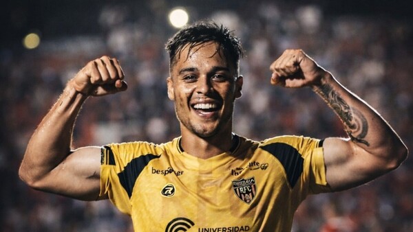 Hugo Sandoval: el "9" que buscaba Olimpia