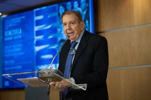 Hija de Edmundo González denuncia "extorsiones" para obligar a su padre a "abandonar su lucha"