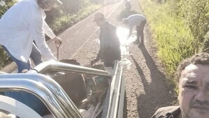 Docentes de Misiones dedican sus vacaciones a reparar caminos por la seguridad de todos