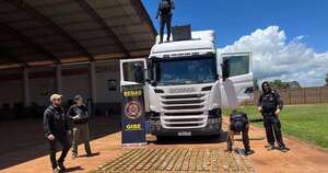 Diario HOY | Interceptan camión con casi 410 paquetes de pasta base de cocaína en PJC