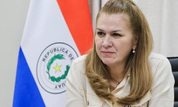 Gestión sanitaria de Teresa Barán exhibe cifras positivas, pero pacientes denuncian faltantes - OviedoPress