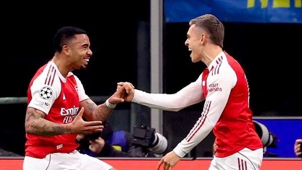 Arsenal ya está en los octavos