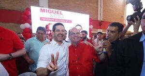 La Nación / Arévalo elogia compromiso de Camilo Pérez y su apuesta por transformar Asunción