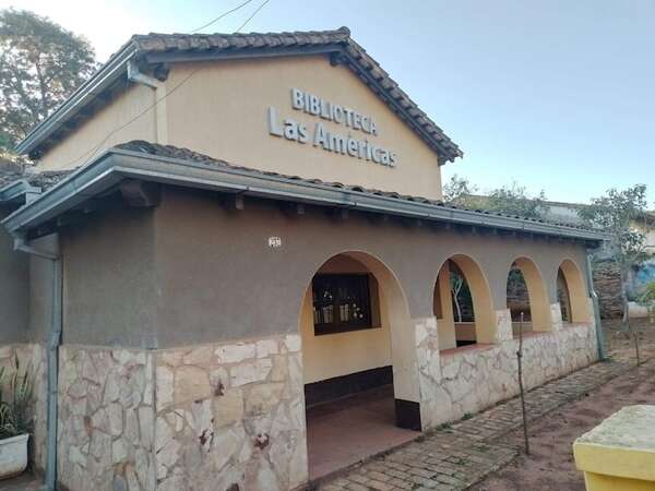 Cierran biblioteca pública por falta de presupuesto que debe destinar la SNC - Nacionales - ABC Color