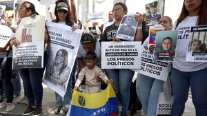 El chavismo miente sobre excarcelaciones, denuncia Machado