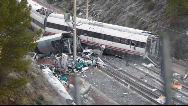 Asciende a 42 el número de víctimas mortales tras accidente ferroviario en España