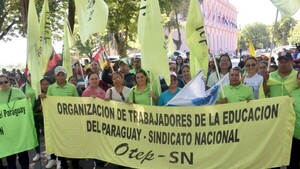 Docentes piden aporte de 14% del Estado y más cambios a Caja Fiscal