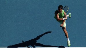 Carlos Alcaraz evita sobresaltos y se instala en tercera ronda