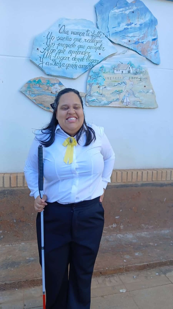 Soleil: La cantante que venció a la oscuridad en el Este