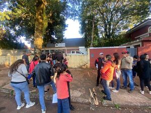 Gran afluencia de personas en el departamento de Identificaciones en Encarnación