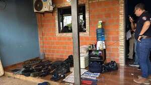 Allanan vivienda en Luque relacionada con el asalto tipo comando  - Policiales - ABC Color
