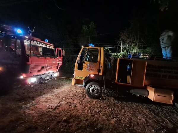 Bomberos de Cordillera denuncian falta de hidrantes y abandono del Estado - Nacionales - ABC Color