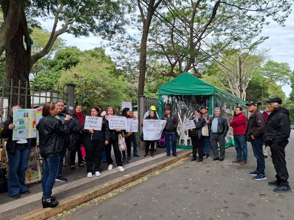 Víctimas de la mafia de pagarés denuncian incumplimiento de la ley de saneamiento - Judiciales.net