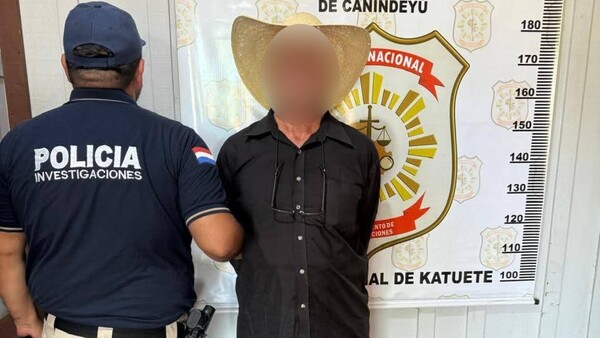 Un líder campesino detenido por el caso del comisario obligado a cantar durante protesta
