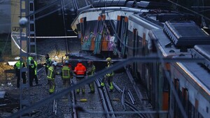 Cataluña amanece sin trenes de cercanías tras un accidente con un muerto