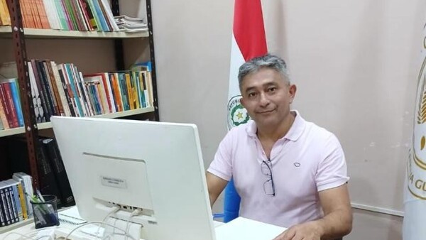 Un poeta engañó a sus dos novias y ambas le denunciaron por estafa