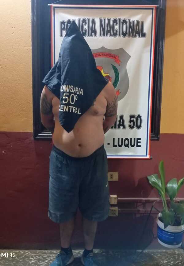 Popular / Surtió a golpes a su lapa porque ella le pidió su tarjeta de crédito