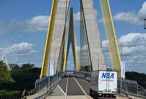 Es oficial: buses de turismo pasarán por el Puente de la Integración, según anuncia Brasil - ABC en el Este - ABC Color