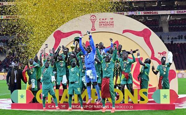 Senegal premia con 115.000 euros y parcelas a los jugadores que ganaron la Copa de África - Fútbol Internacional - ABC Color
