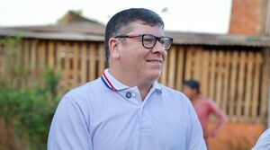 Trabajadores municipales de Ciudad del Este denuncian salarios impagos y desmienten al intendente