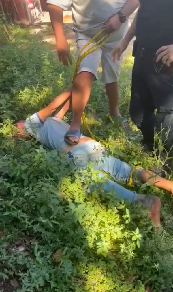 Sorprendió a un hombre dentro de su automóvil y lo entregó a la Policía | Unicanal