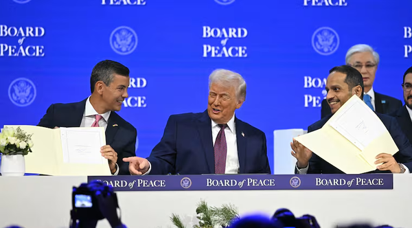 Con Peña y Milei presentes, Trump firmó la creación del Consejo de Paz - Noticiero Paraguay