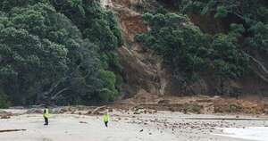 La Nación / Deslizamiento de tierra arrasa un campamento en Nueva Zelanda