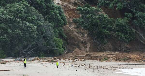 La Nación / Deslizamiento de tierra arrasa un campamento en Nueva Zelanda