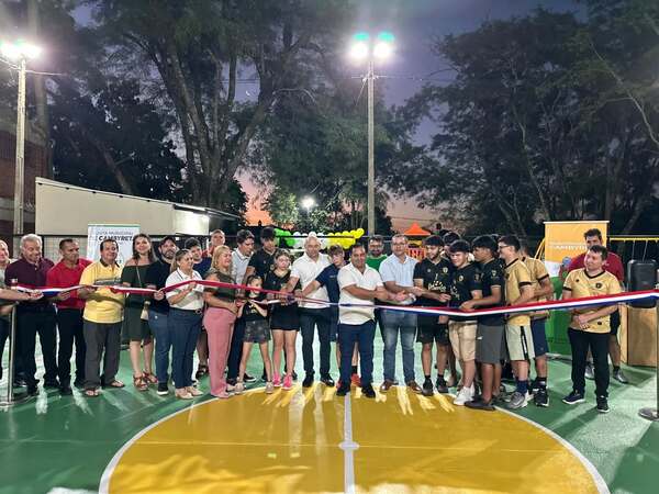 Inauguran la renovada Plaza Curupayty en Cambyretá tras logro deportivo barrial