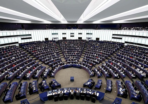 Parlamento Europeo paraliza acuerdo con el Mercosur - trece
