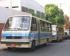 Empiezan las clases y esta es la cantidad de transportes escolares habilitados en Asunción - Nacionales - ABC Color