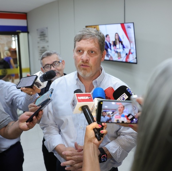 La Caja Parlamentaria debe ser modificada, pero no eliminarla, afirma Chase