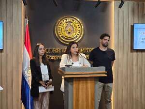 Diputados impulsan pedidos de informe sobre la “jubilación VIP” de parlamentarios  - Política - ABC Color