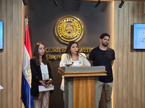 Diputados impulsan pedidos de informe sobre la “jubilación VIP” de parlamentarios  - Política - ABC Color