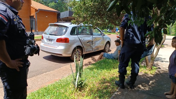 Accidente de tránsito en el barrio San Isidro deja un motociclista herido