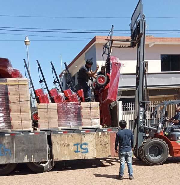 Con el MAG, Itaipú entregó insumos, maquinarias y dará asistencia técnica, para impulsar la agricultura familiar - ADN Digital