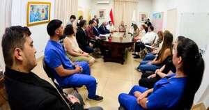 Diario HOY | Médicos residentes reciben becas de investigación para formación en España
